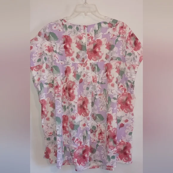 Beautiful Silky Floral Embroidered Elegant Womans 3x Blouse. - Picture 4 of 5